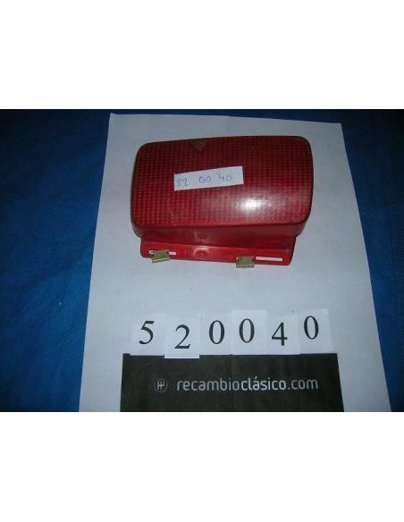 Tulipa trasera embellecedor Peugeot 205 1ª serie sin antiniebla