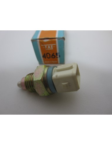 Comprar Interruptor, piloto de marcha atrás PEUGEOT 106, 205