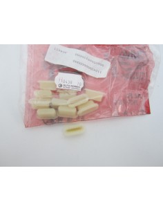 Comprar Bloque de fijación de alfombra Alfa Romeo 75 60506912