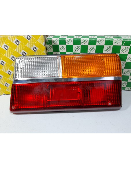 Piloto trasero derecho Renault 12 TS, TL marca Yorka 7702038495 7701018778