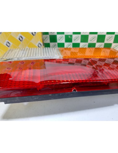 Piloto trasero derecho Renault 12 TS, TL marca Yorka 7702038495 7701018778