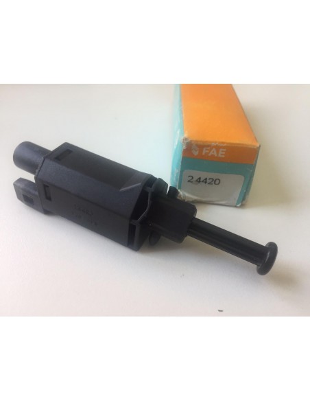 Interruptor luces freno Audi A3, AUDI TT FAE 2442