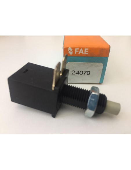 Interruptor luces freno Citroen C15, Citroen LNA, Citroen VISA FAE 24070