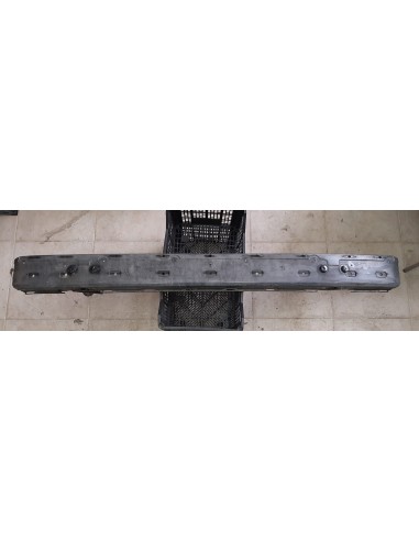 Refuero parachoques trasero BMW E 30 51121972229 con tara, sin soportes, usado