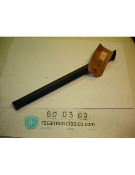 Moldura aleta delantera derecha Renault 7 antiguo 7702044698