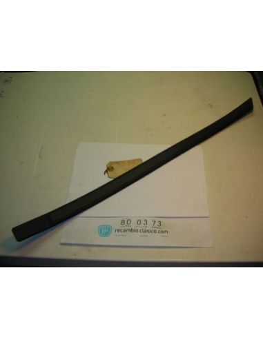 Moldura autoadhesiva puerta trasera izquierda Renault 18 antiguo 7704000312