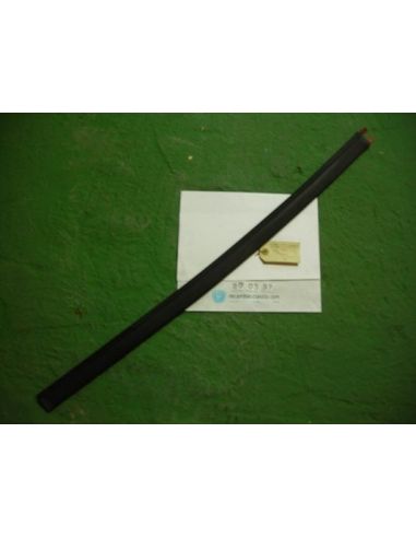 Moldura autoadhesiva puerta delantera izquierda Renault 9 moderno 7702163123