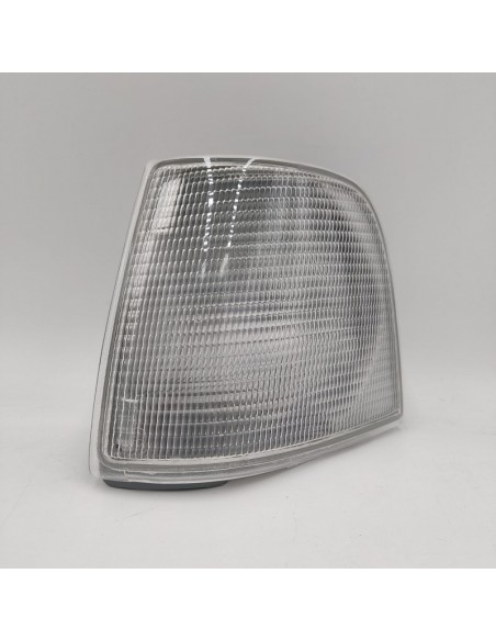 Piloto derecho blanco Audi 100 sin porta lámparas 443953049 443953050