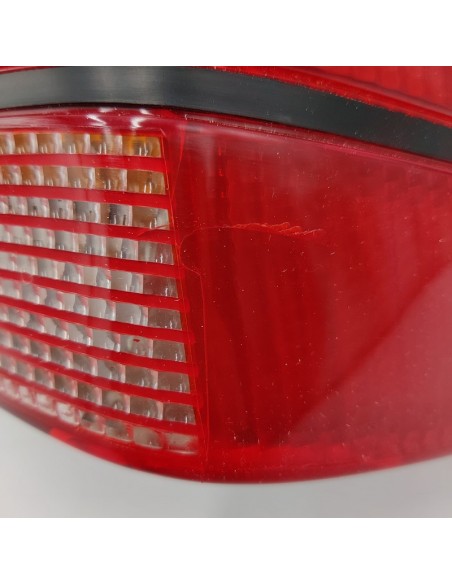 Piloto trasero derecho Alfa Romeo 75 60535804 con tara