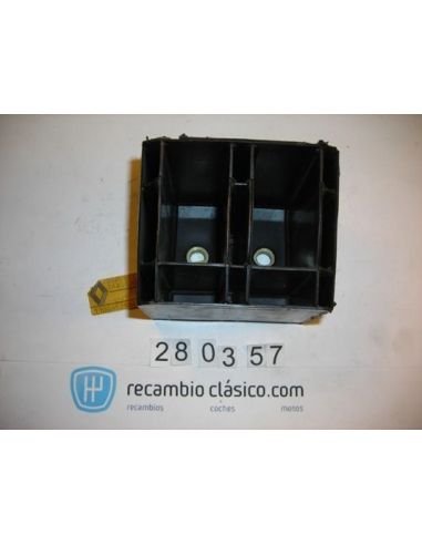 Soporte paragolpes trasero Renault 5 7700652584