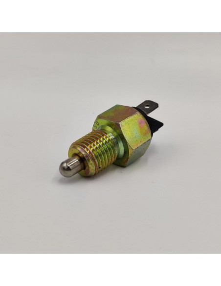 Interruptor marcha atrás Alfa Romeo 33, Alfa Romeo 75, Alfa Romeo 90, Alfasud, Sprint, Alfetta, Sz, Julietta 116 60501196