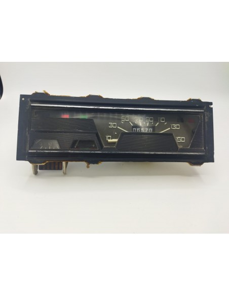 Cuadro de instrumentos velocimetro Renault 6 tl