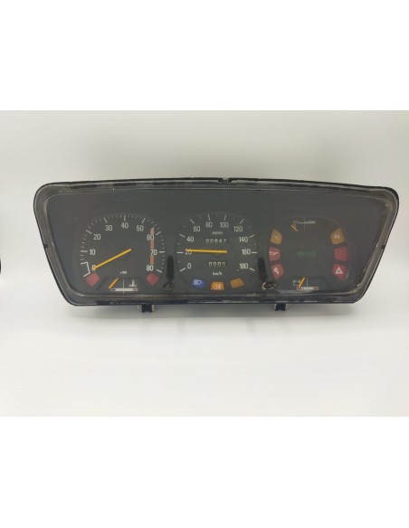 Cuadro de instrumentos velocímetro cuentakilómetros RENAULT 12 TS CONFORT usado