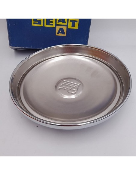 Tapacubo SEAT 850 Especial. Llanta de 13 pulgadas