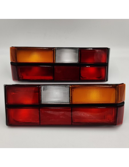 Juego pilotos intermitentes traseros derecho e izquierdo Volkswagen Golf MK1 171945098