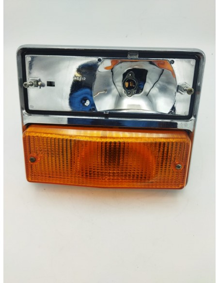 Piloto trasero izquierdo Seat 124 D Primera Serie Fase II Piloto trasero izquierdo Seat 124 D Primera Serie Fase II