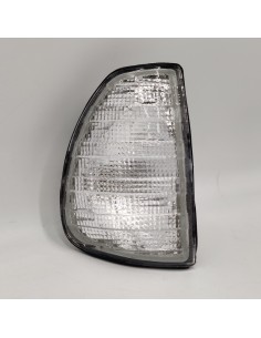 Piloto intermitente delantero derecho blanco Mercedes-Benz W123 0008200321