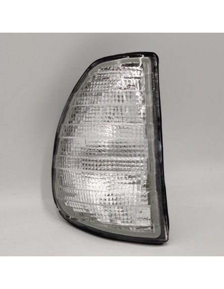 Piloto intermitente delantero derecho blanco Mercedes-Benz W123 0008200321