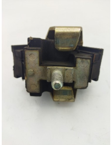 Soporte de motor izquierdo Renault 18 7704000777