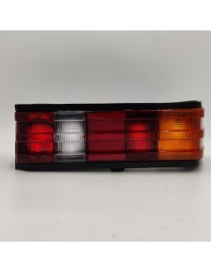 Piloto trasero derecho Mercedes-Benz W201 Mercedes-Benz 190 A2018201664 2