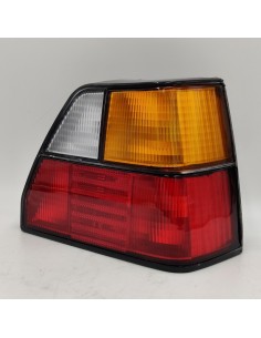 Piloto trasero derecho ámbar rojo Volkswagen Golf II MK2  191945112, sin portalámparas. A partir del año 1983 hasta el año 1992