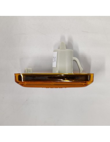 Piloto lateral izquierdo y derecho ámbar Volkswagen Golf I MK1, Volkswagen Golf II MK2, Volkswagen Corrado 15910359