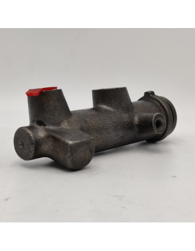 Bomba de freno Citroen 2CV antiguo