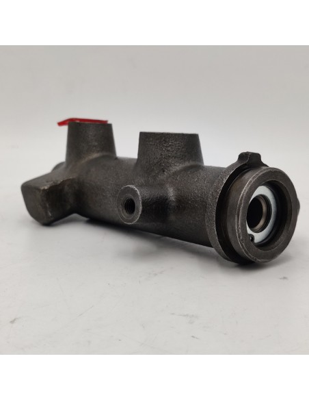 Bomba de freno Citroen 2CV antiguo