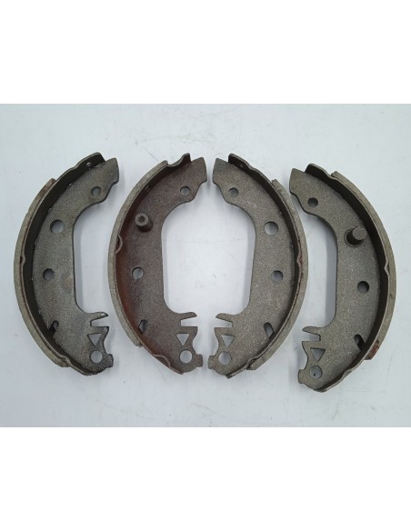 Juego de zapatas trasero Ford Fiesta MK1