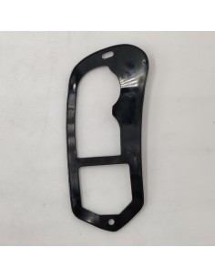 Goma trasera izquierda entre base piloto y carrocería SEAT 600 E SEAT 600 L 2