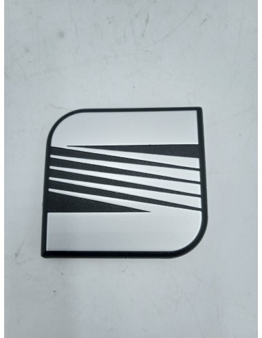 Anagrama emblema logo delantero SEAT Ibiza MK1