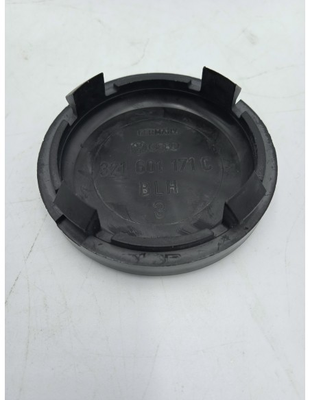 Centro de tapacubos Volkswagen Jetta Volkswagen 321601171C