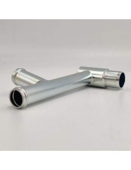 Manguito conector agua culata Nissan Patrol 14075C9600