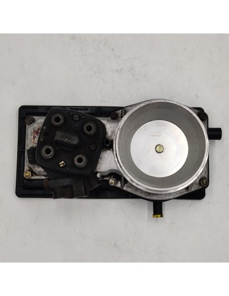 Medidor caudal de aire Volkswagen Golf GTI I 1.6 0438120035 049133853J 0438100023 067133837F Medidor caudal de aire Volkswagen Golf GTI I 1.6 0438120035 049133853J 0438100023 067133837F