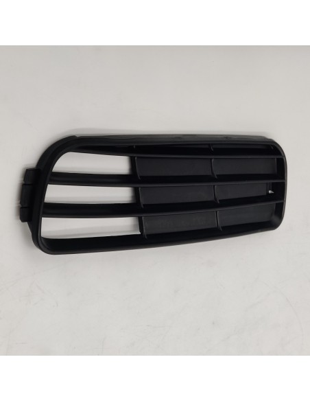 Rejilla delantera izquierda paragolpes Audi 80 B4