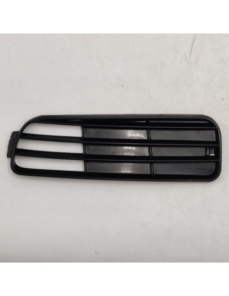 Rejilla delantera izquierda paragolpes Audi 80 B4