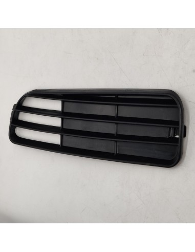 Rejilla delantera izquierda paragolpes Audi 80 B4