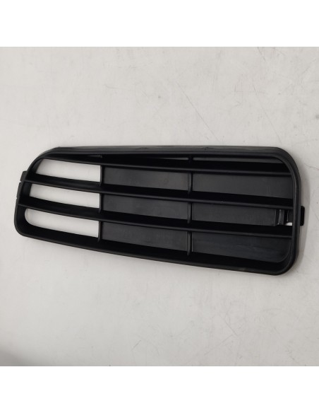 Rejilla delantera izquierda paragolpes Audi 80 B4