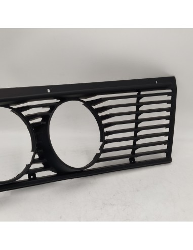 Parrilla calandra derecha BMW E21 51131834990