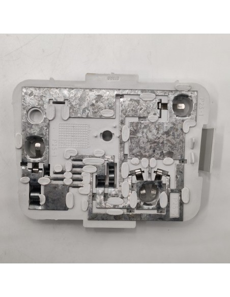 Base portalámparas piloto trasero derecho Peugeot 205