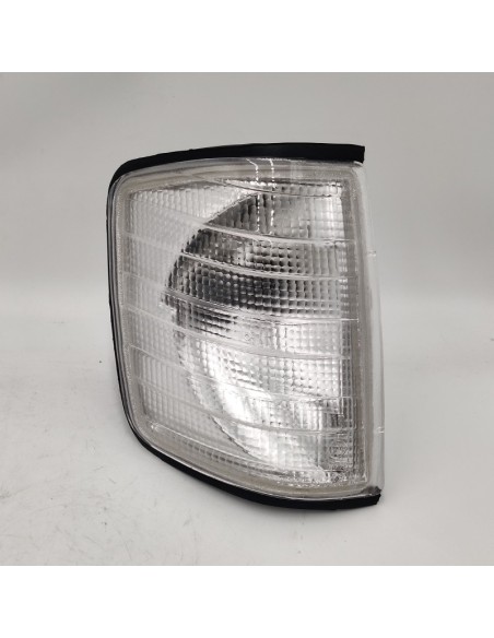Piloto intermitente derecho blanco Mercedes-Benz W201 0008205721
