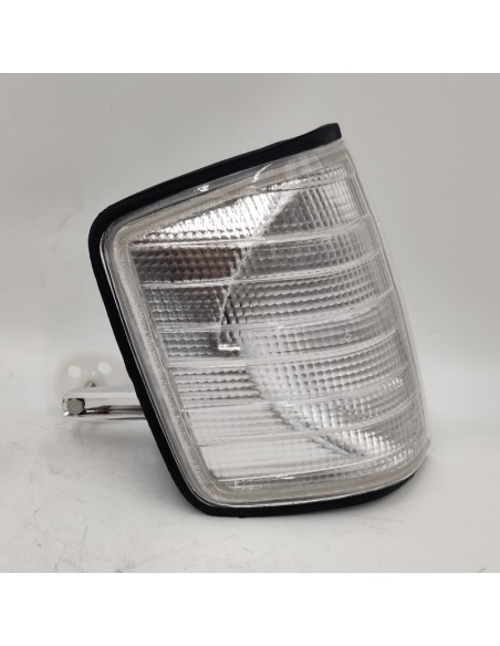 Piloto intermitente derecho blanco Mercedes-Benz W201 0008205721