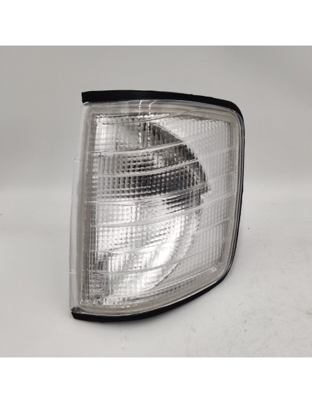 Piloto intermitente izquierdo blanco Mercedes-Benz W201 0008205621