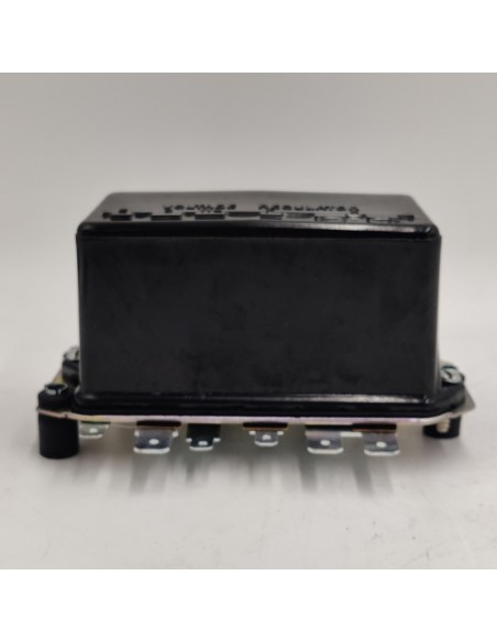 Regulador de dinamo SEAT 600. Alternativo a Femsa GRC 1212