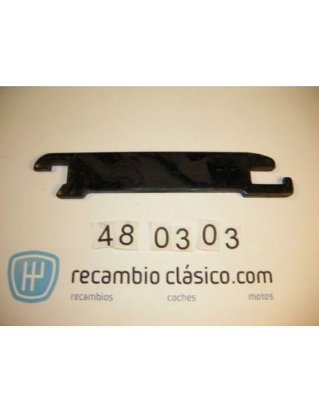 Separador zapatas delanteras Renault R12 F