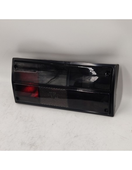 Piloto trasero derecho ahumadoVolkswagen Transporter T3 251945112DR