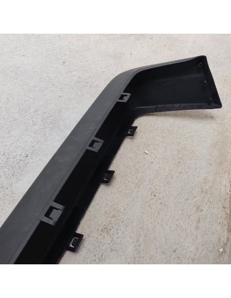 Moldura protector parachoques trasero Mercedes-Benz 190 W201 A2018850521