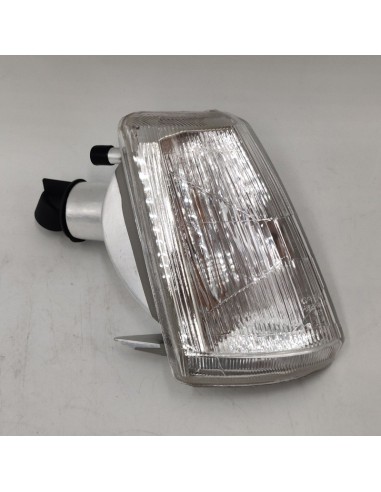 Piloto intermitente delantero derecho blanco PEUGEOT 205 630317