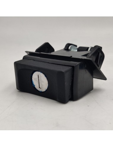 Juego manecillas y cerraduras puerta delantera Volkswagen Golf MK2 Volkswagen Jetta Volkswagen Polo Mk1 MK2 191898081F