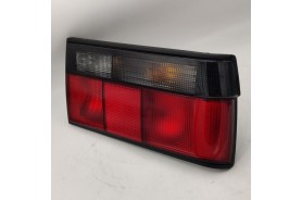 Piloto completo trasero derecho Renault 9 fase 2 7701032946 Piloto completo trasero derecho Renault 9 fase 2 7701032946